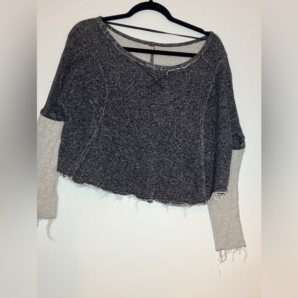 Free People Sweaters - Free People Size XS Black and Gray Knit Sweatshirt with raw seams
